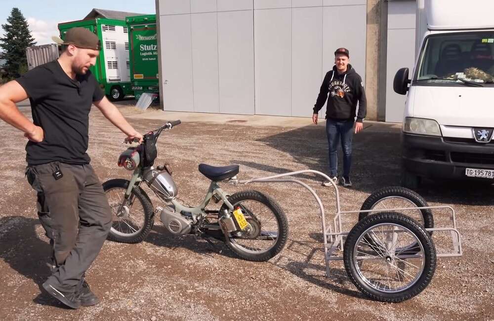 Aus Sicherheitsgründen ist auf jeden Fall eine professionelle Anhängerkupplung zu empfehlen Aus Sicherheitsgründen ist auf jeden Fall eine professionelle Anhängerkupplung zu empfehlen