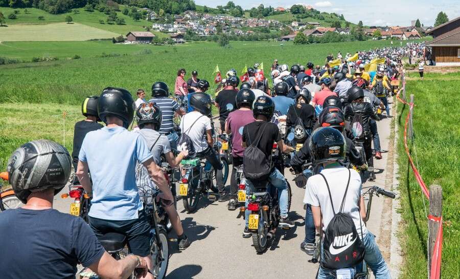 Slow Riding Culture - Töfflitreffen des «Top of 19» in Lenggenwil Slow Riding Culture - Töfflitreffen des «Top of 19» in Lenggenwil