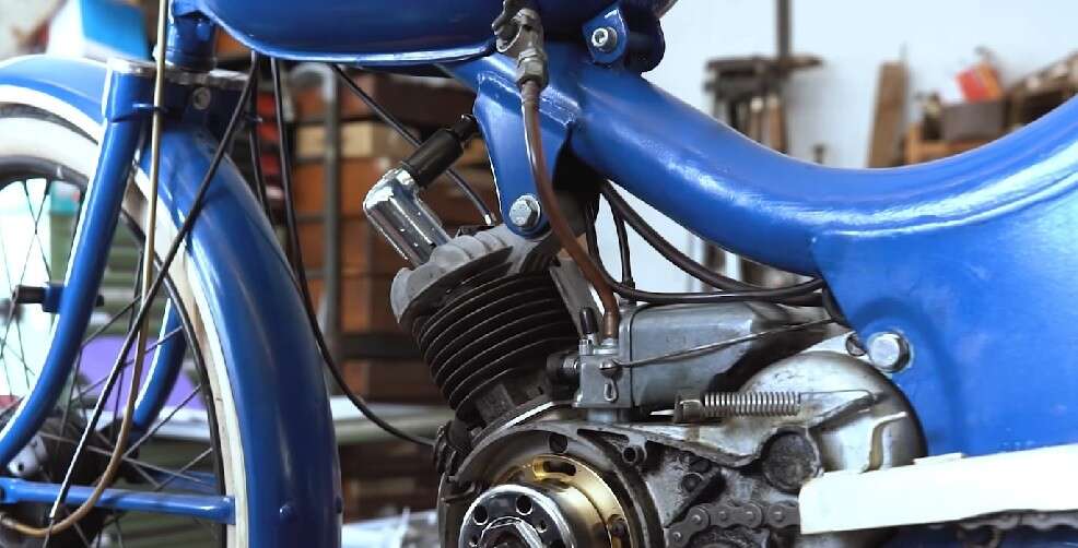 Nicht oft aber es kommt vor: ein defekter Zündkerzenstecker Nicht oft aber es kommt vor: ein defekter Zündkerzenstecker