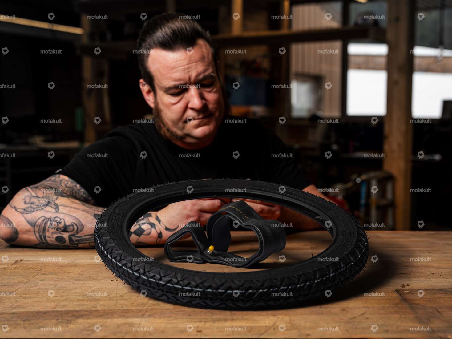 Siggnature Schlauch- und Reifenwechsel 16" Gussrad Carousel Image 1