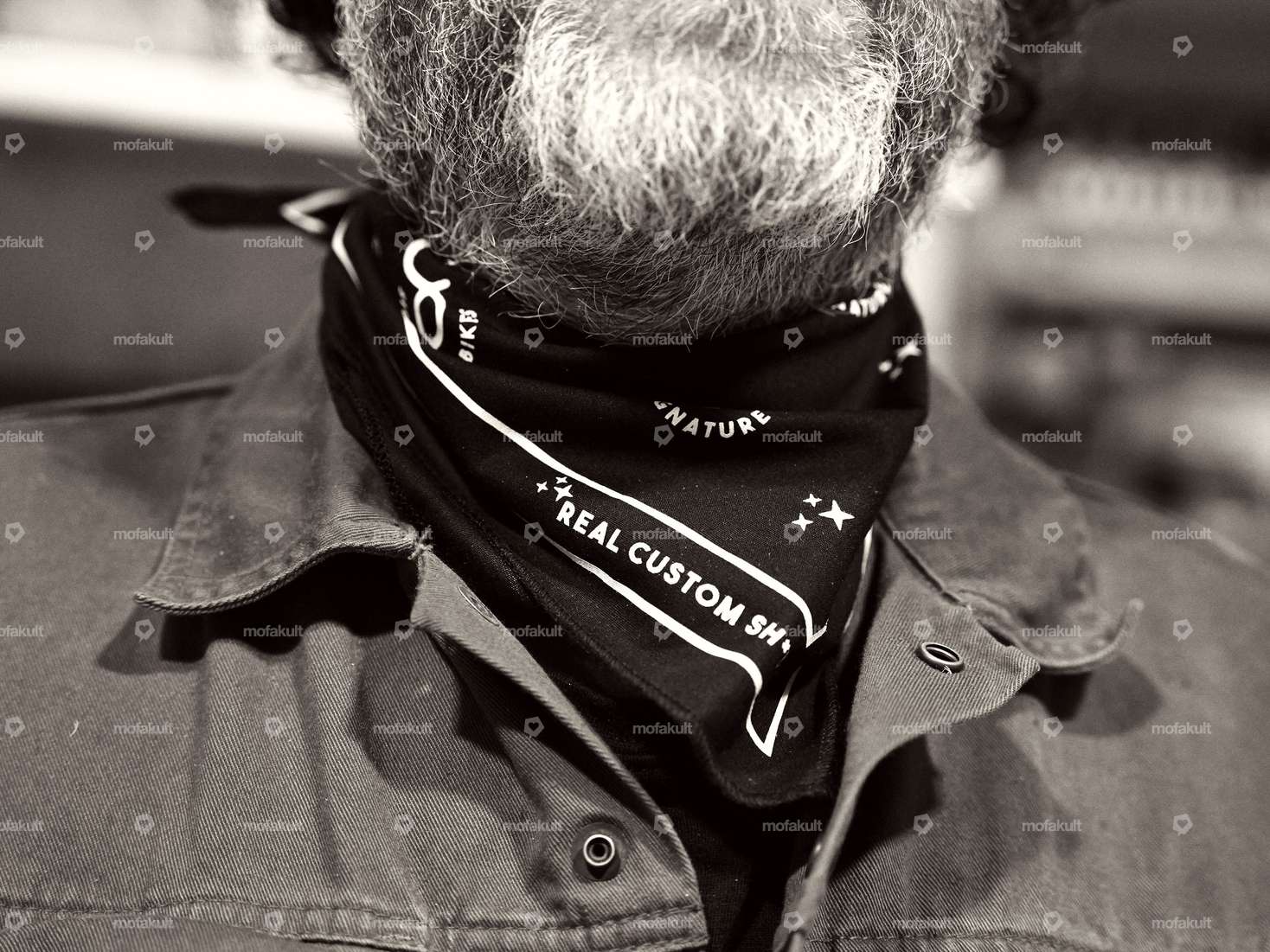 Siggnature bandana 50 x 50 cm black / cream Carousel Image 2