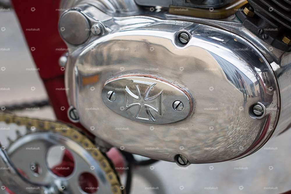 66HEROES Cover "Iron Cross" polished aluminum | Sachs 50/2, 50/3, 50/4 Carousel Image 2